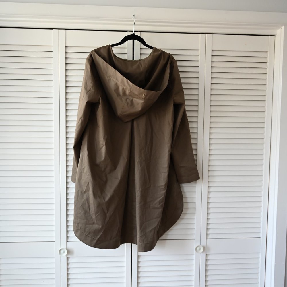Cuyana Pleat Back Anorak in Brown | Medium - Picture 10 of 16